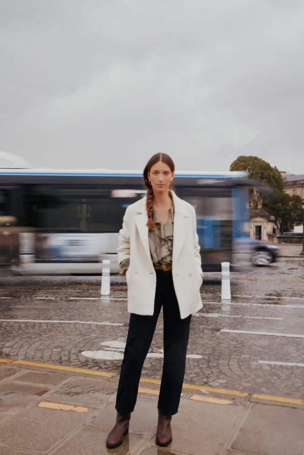Shop Ainhoa. Abrigo corto crudo Mujer Abrigos Y Chaquetas