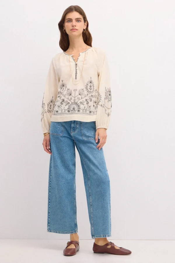 Flash Sale Camila. Blusa bordada. Mujer Blusas Y Camisas