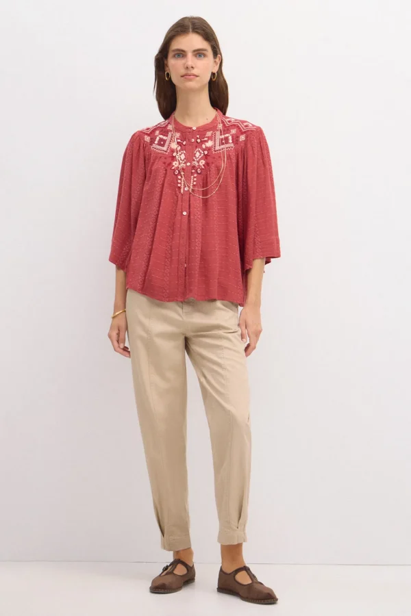 Outlet Claudia. Blusa pechera bordada. Mujer Blusas Y Camisas