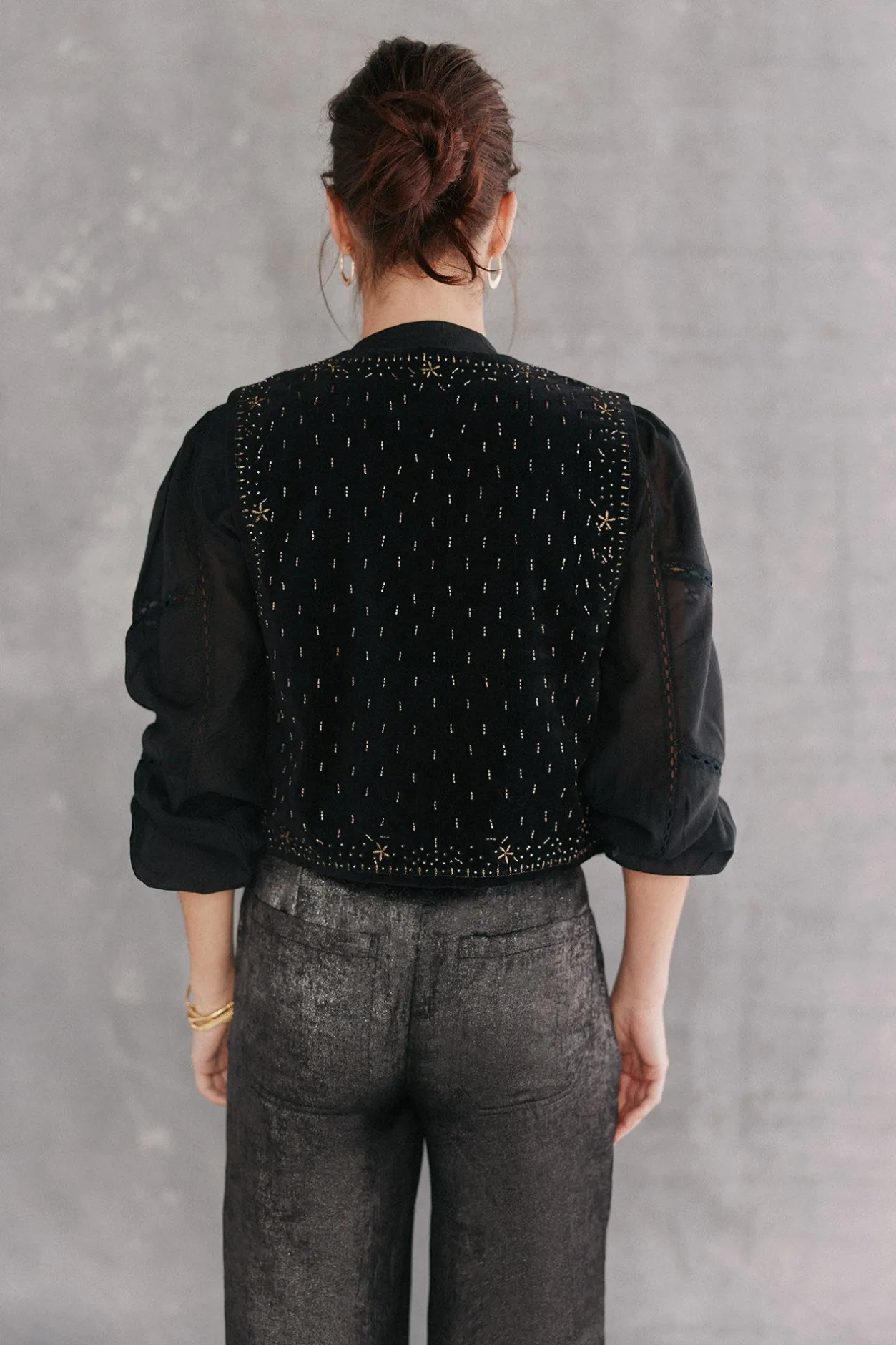 eva_chaleco_terciopelo_bo_2.webp Best Sale Eva. Chaleco terciopelo bordado Mujer Chalecos