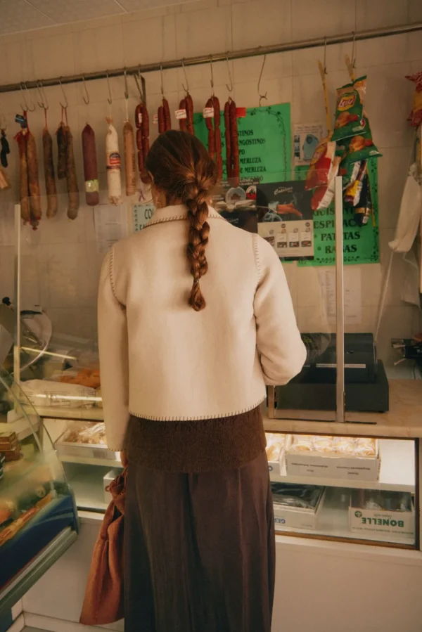 Sale Ángela. Chaqueta de lana bordada Mujer Abrigos Y Chaquetas