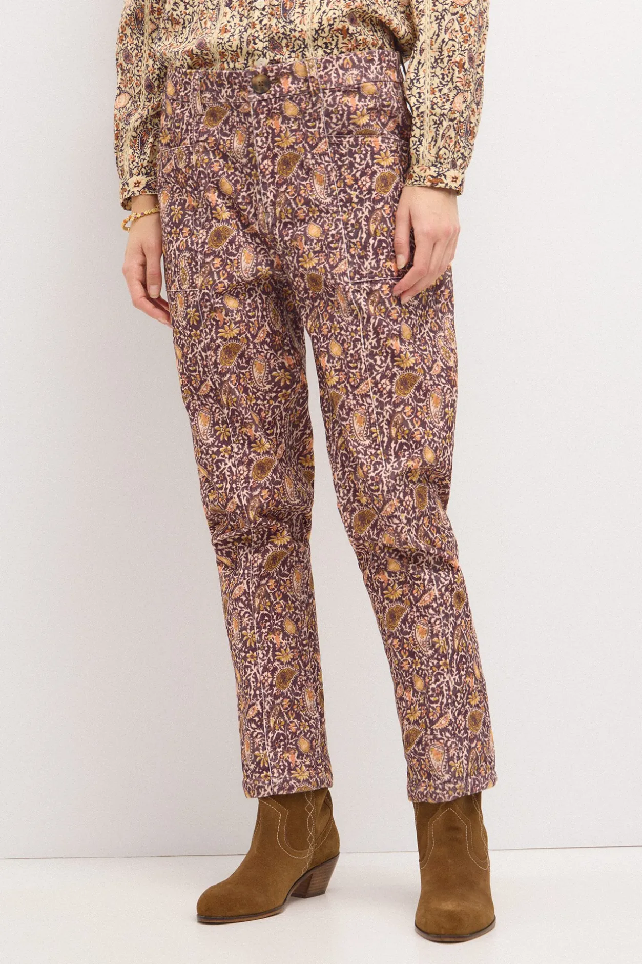 pa_pantaln_de_pana_estamp_5.webp Sale Pía. Pantalón de pana estampado Mujer Pantalones