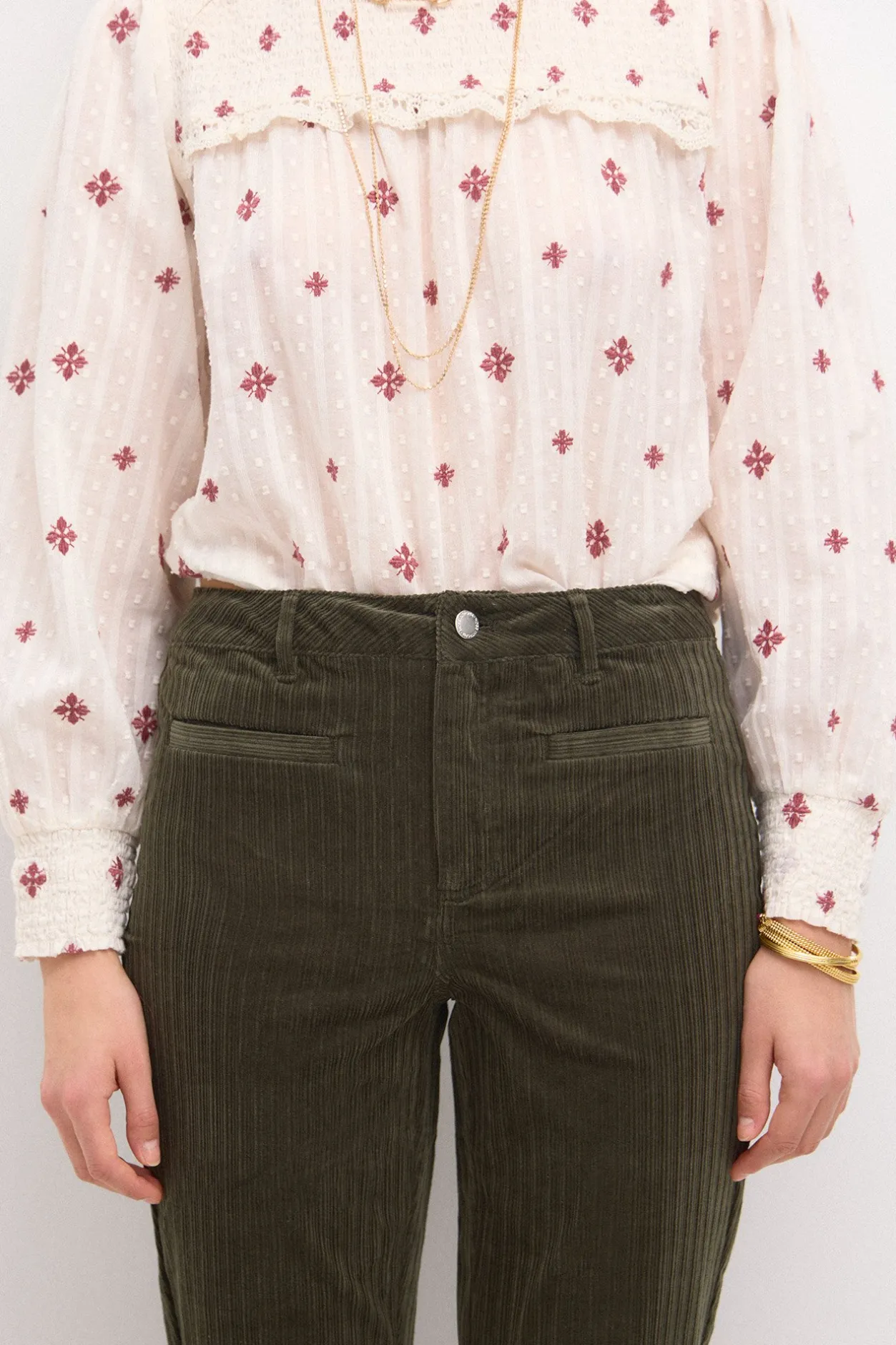 pastora_pantaln_acampanad_3.webp Discount Pastora. Pantalón acampanado de pana Mujer Pantalones