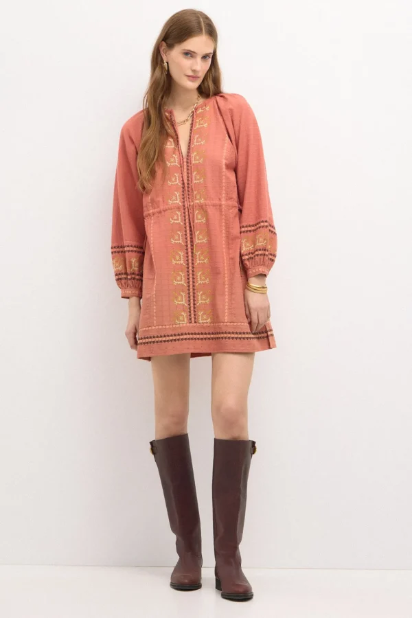 Shop Rina. Vestido corto bordado. Mujer Vestidos Y Monos
