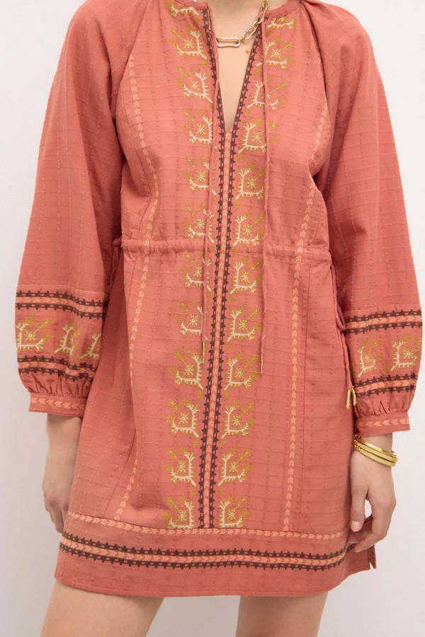 Shop Rina. Vestido corto bordado. Mujer Vestidos Y Monos