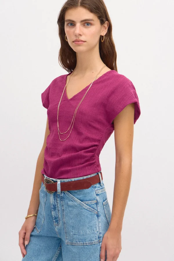 Best Sale Sara. Camiseta entallada con textura Mujer Camisetas Y Tops