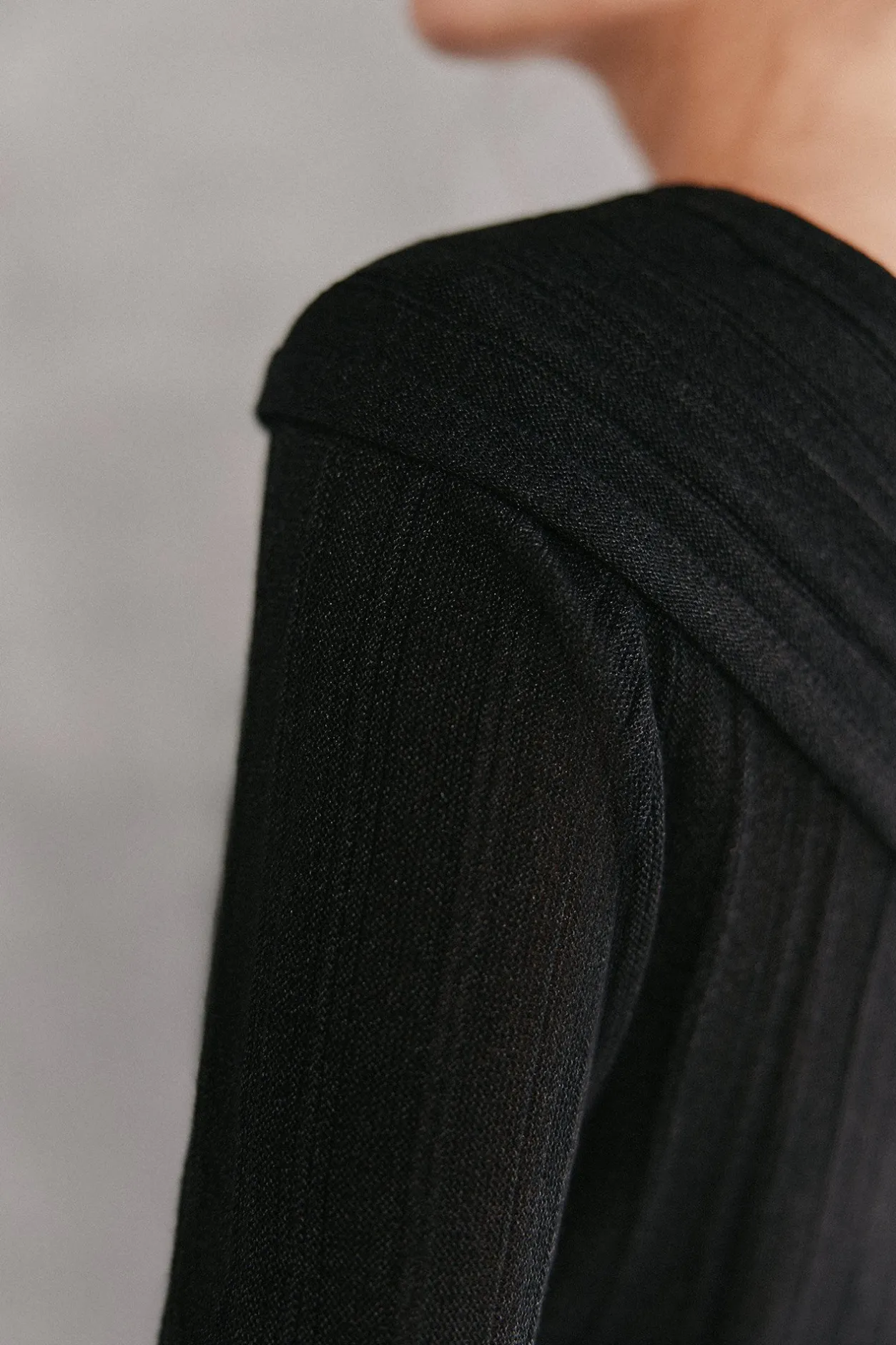 tilly_jersey_asimtrico_5.webp Fashion Tilly. Jersey asimétrico Mujer Jerséis Y Cárdigans